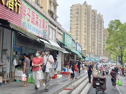 周末菜市场1.jpg