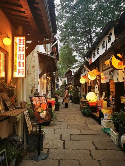小河直街1.jpg