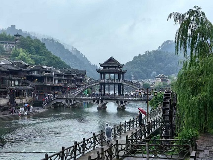 雨后的凤凰古城1.jpg