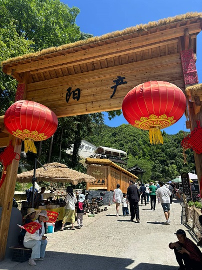 黄山阳产土楼1.jpg