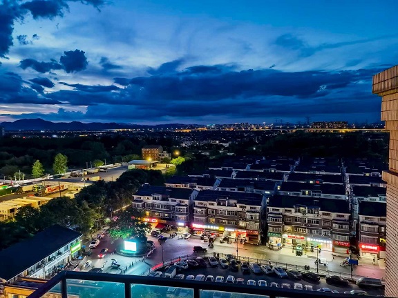 杭州夏日夜景2.jpg